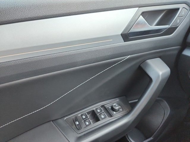 Fahrzeugabbildung Volkswagen T-Roc Life 1.5 TSI 110 kW *AHK*