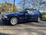 BMW E36 316i Automatik - BMW 316 mit Benzin-Antrieb: Limousine, 316i E36