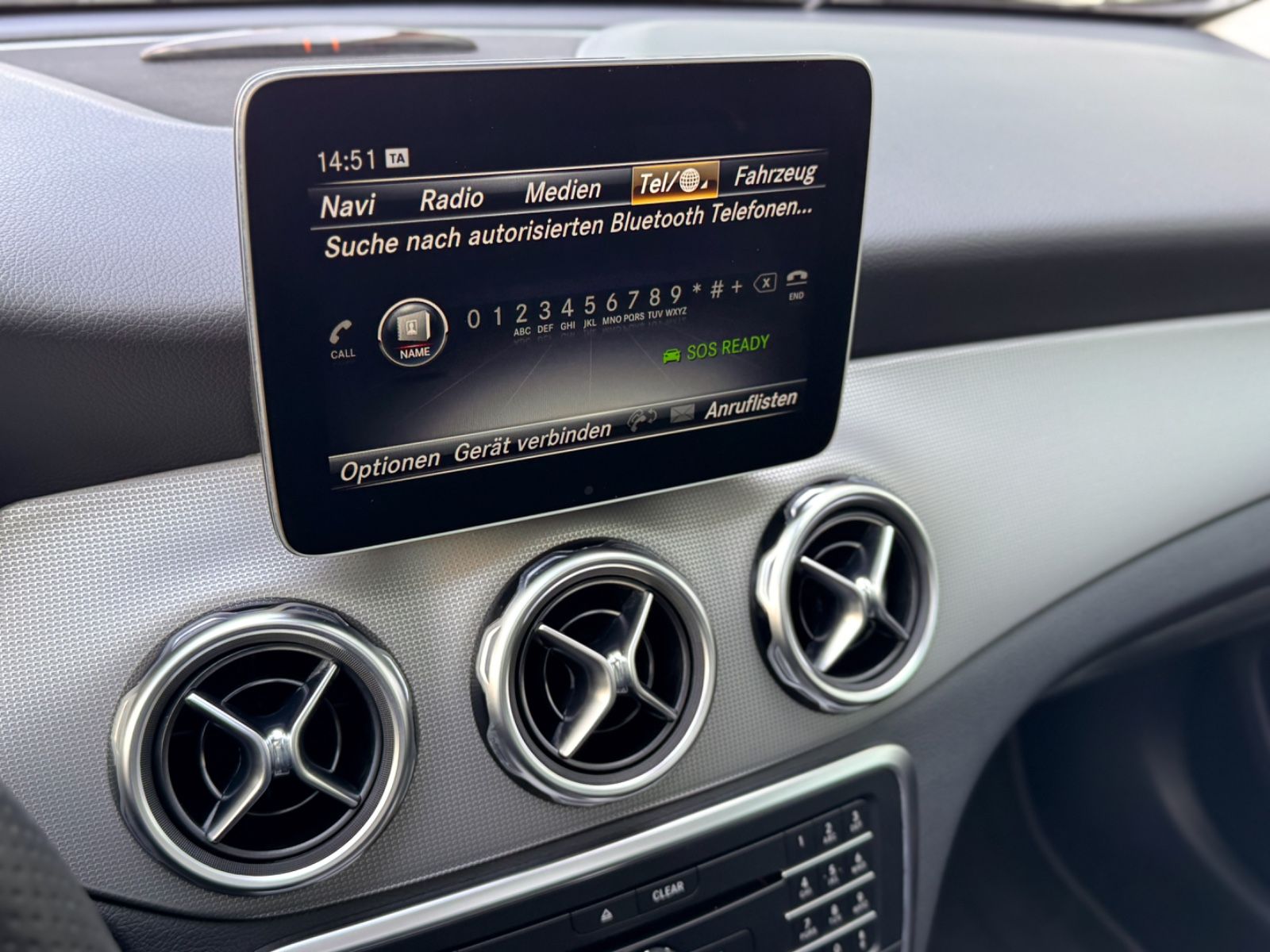 Mercedes-Benz GLA 180 Urban STANDHEIZUNG PANORAMA LED foto 13