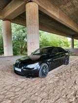 BMW m5 e60 - BMW M5: E60