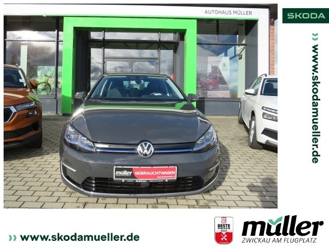 Volkswagen Golf VII Lim. e-Golf LED KLIMA CCS-Lade PDC DAB