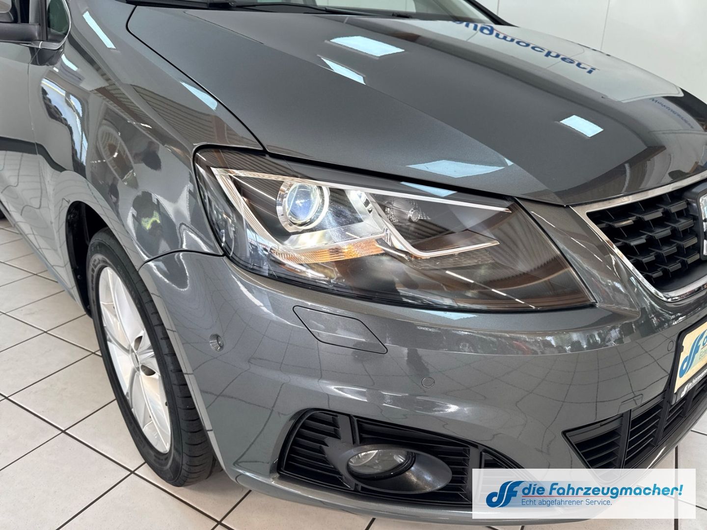 Fahrzeugabbildung SEAT Alhambra Xcellence 7-Sitzer AD AHK-klappbar Memo