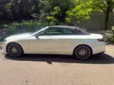 Mercedes-Benz E 300 d Autom. - - Mercedes-Benz E 300 in Essen