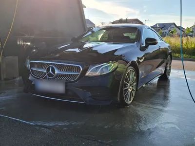 Image of Mercedes-Benz E 220