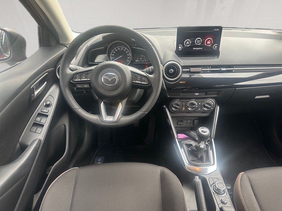 Fahrzeugabbildung Mazda 2 1.5i 75PS CENTER