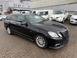 Mercedes-Benz E 220 AMG-LINE E T-Modell  CDI BlueEfficiency - Mercedes-Benz E 220: Cdi T Modell