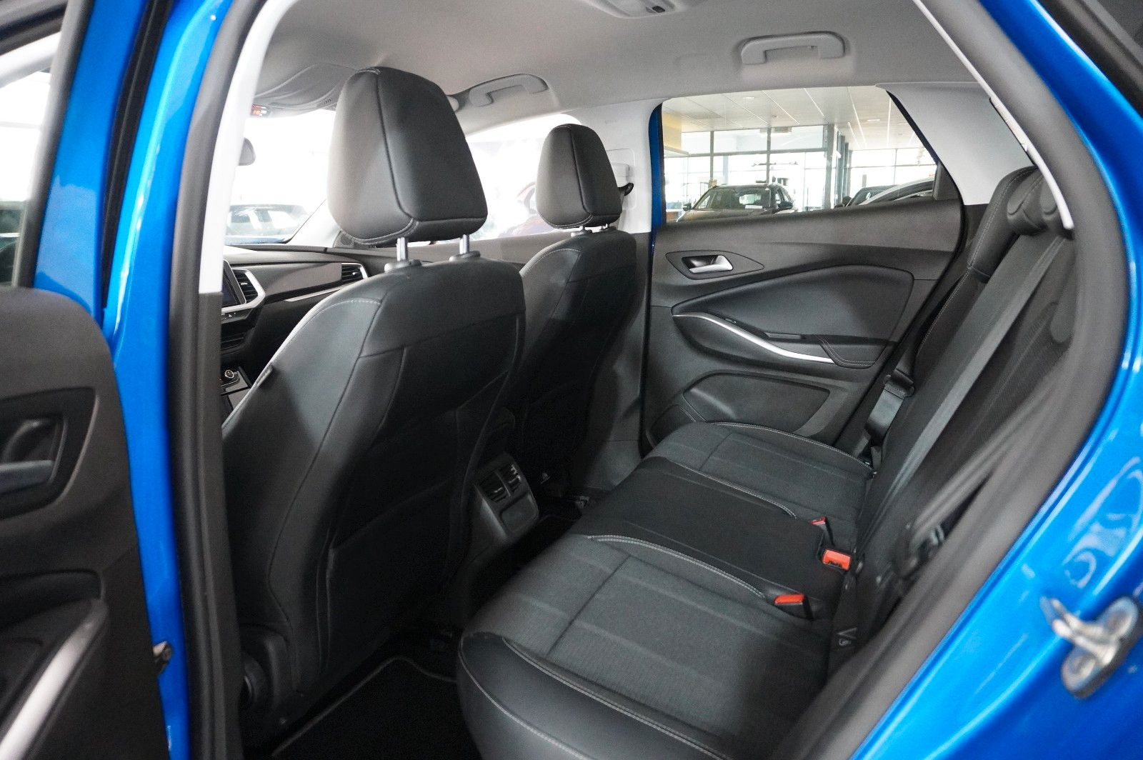 Fahrzeugabbildung Opel Grandland 1.5D GS SPORT NAVI/LED/VIRT./SPORT/DAB