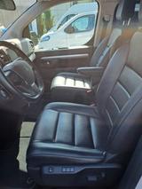 Peugeot Traveller Business VIP Elektro L3 6 Sitzer 2+2+2 - Peugeot Traveller mit Elektro-Antrieb: Automatik