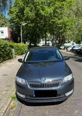 Skoda Rapid 1.4 TDI DSG Ambition Ambition - Skoda Rapid mit Diesel-Antrieb