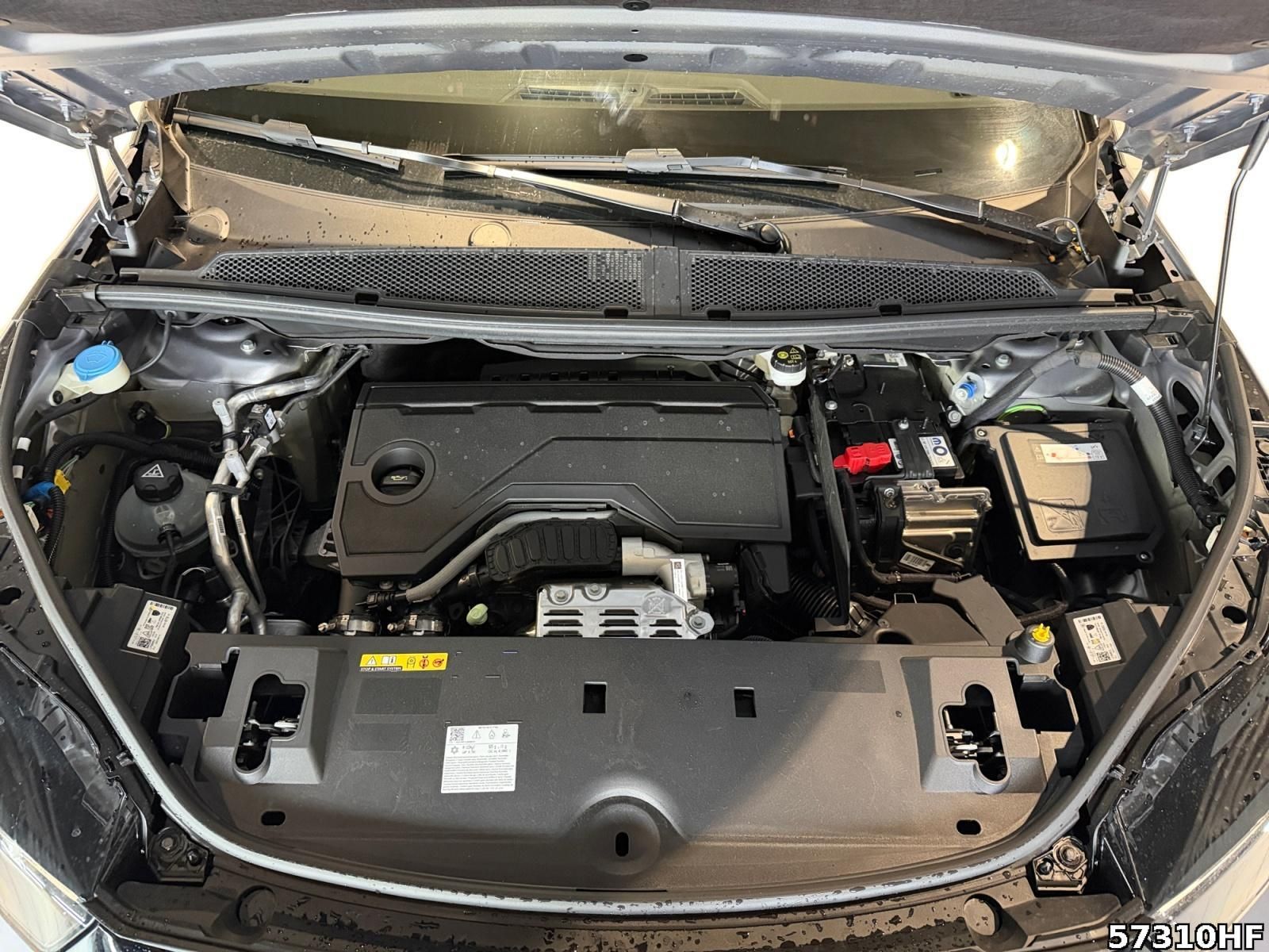 Fahrzeugabbildung Peugeot 5008 GT HYBRID*Navi*Sitzheizung*Totwinkelassist