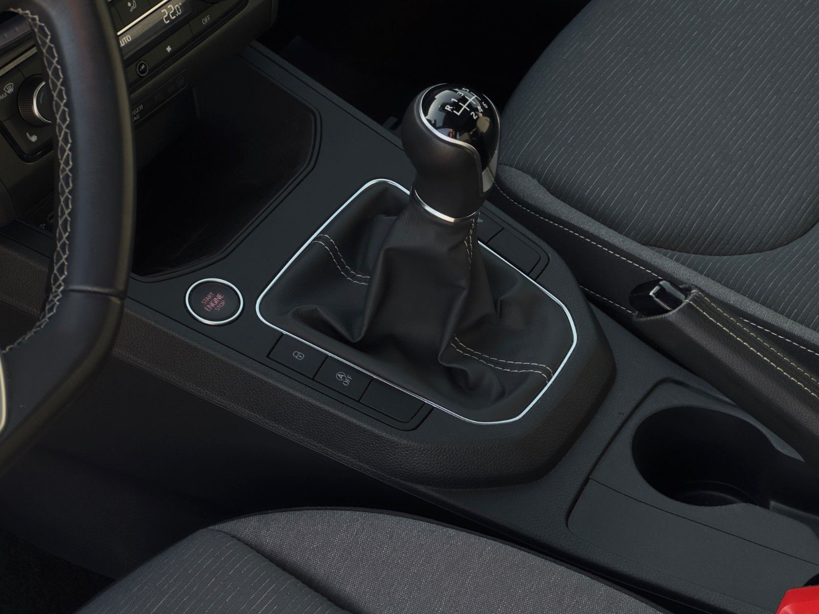 Fahrzeugabbildung SEAT Ibiza 1.0 TSI Xcellence Schiebedach Kamera LED