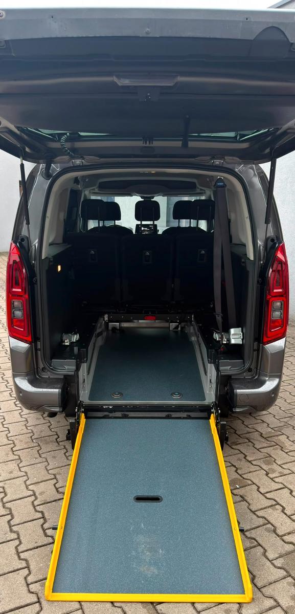 Opel Combo L2 Maxi Automatik Behindertengerecht Rampe