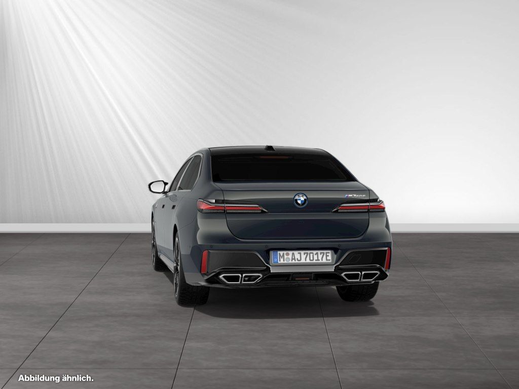 BMW M760 - Bild 9