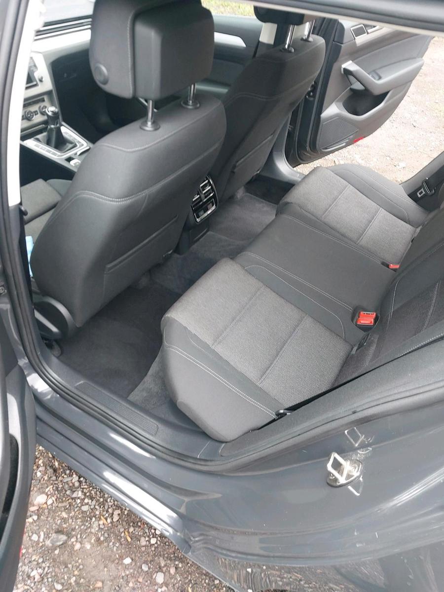 Volkswagen Passat 2015 — photo 14