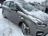 Kia Carens 1.6 GDI Spirit - Kia Carens mit Benzin-Antrieb