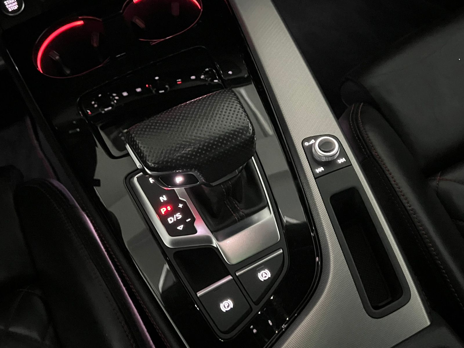 Fahrzeugabbildung Audi A5 Coupe 50 TDI Quattro Edition One S-LINE PLUS