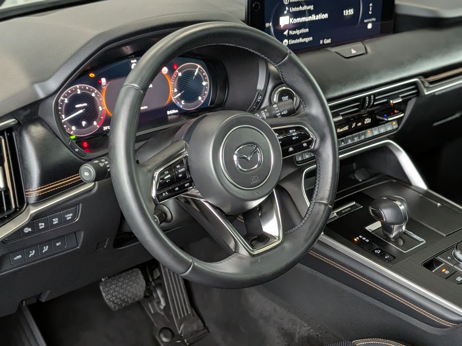 Vehicle image Mazda CX-80 3.3L E-SKYACTIV D 254 HOMURA+ 7-seat Pano