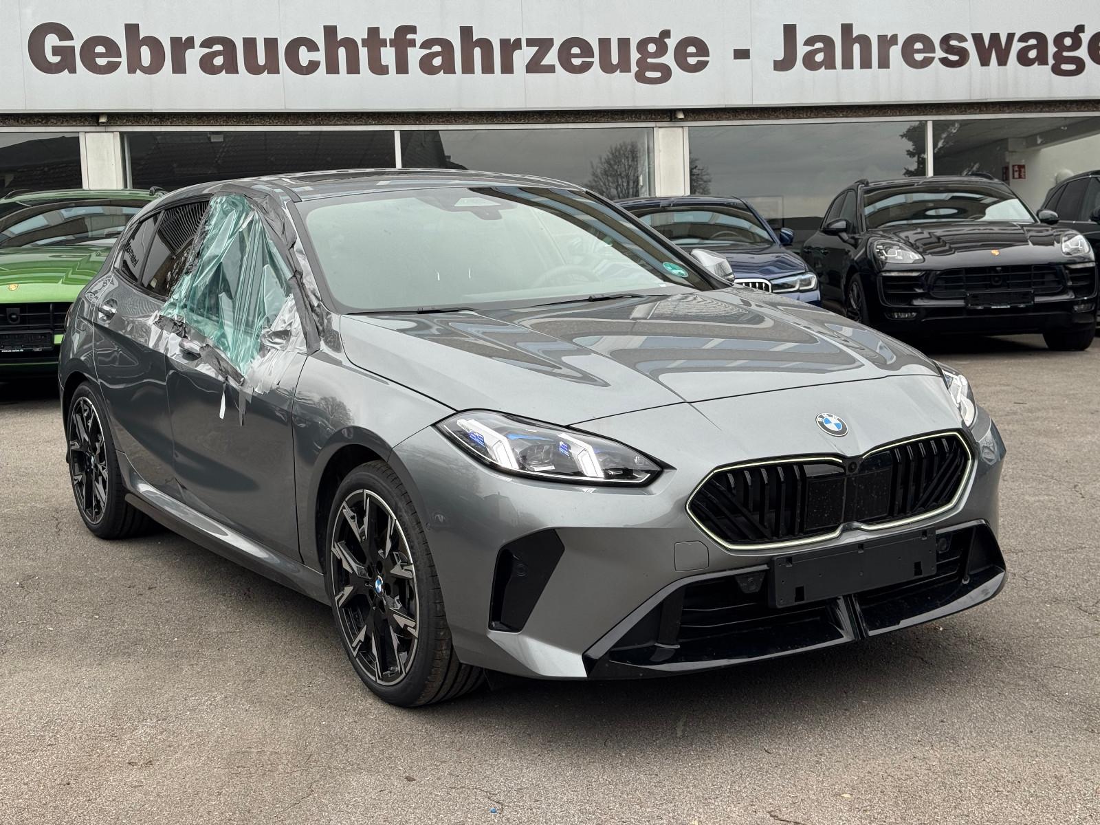 BMW 120i M-Sportpaket Panorama Head-Up H&K 360 R19