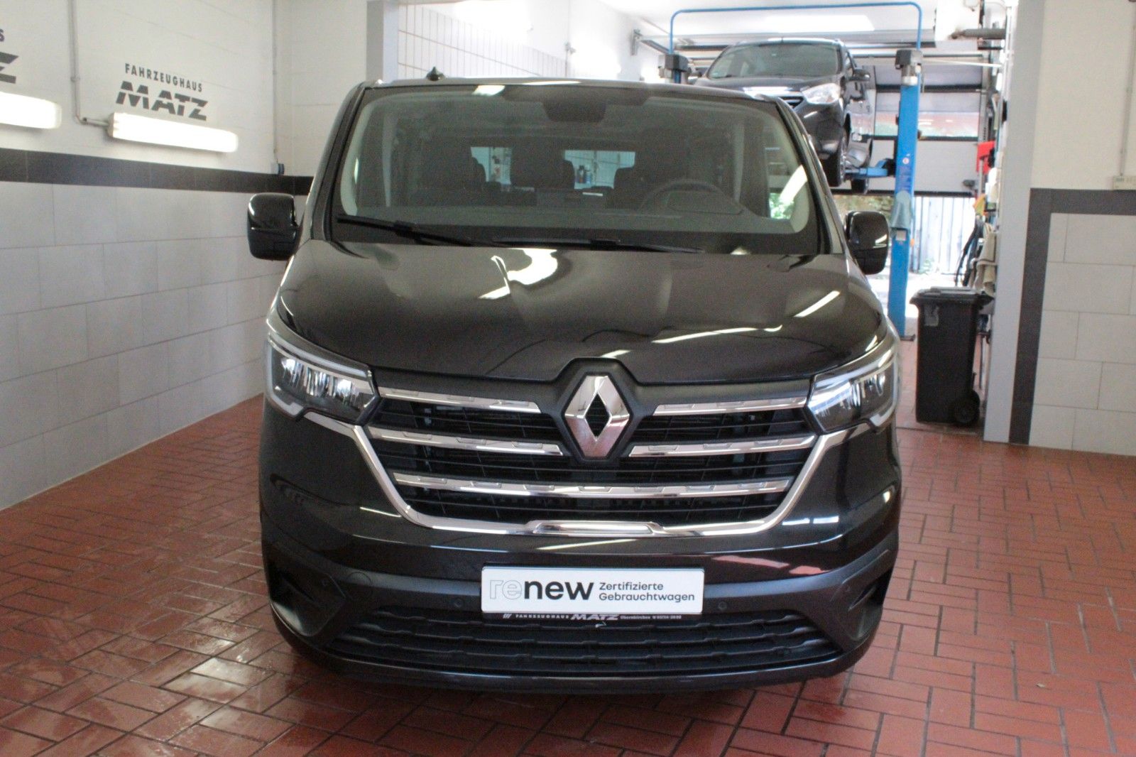 Fahrzeugabbildung Renault Trafic Blue dCi 150 EDC Life*Automatik*9-Sitzer*