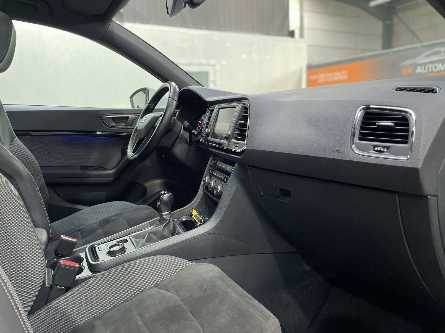 Fahrzeugabbildung SEAT Ateca Xcellence#LED#ACC#360°#Pano#Alcant.#Keyles