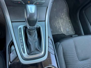 Ford S-Max - 10