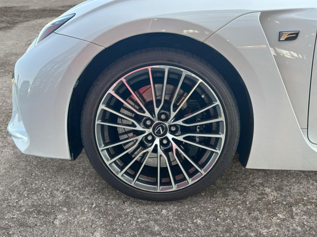 Fahrzeugabbildung Lexus RC F