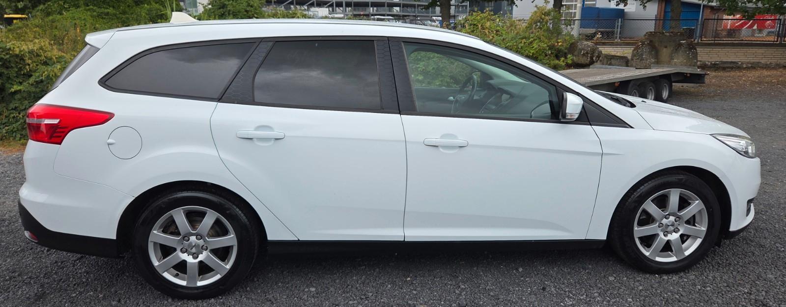 Ford Focus 2015 — photo 7