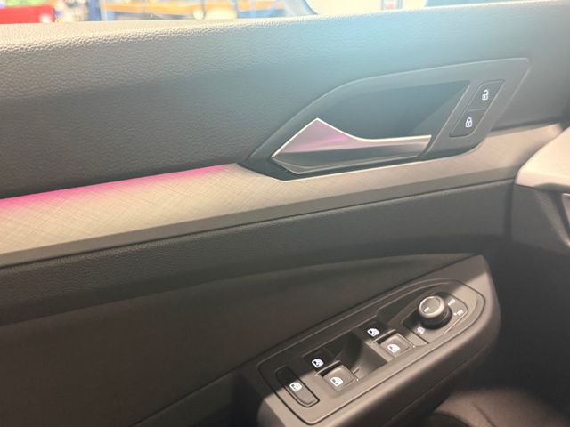 Golf VIII Life 1.5 TSI AHK STNDHZG LED