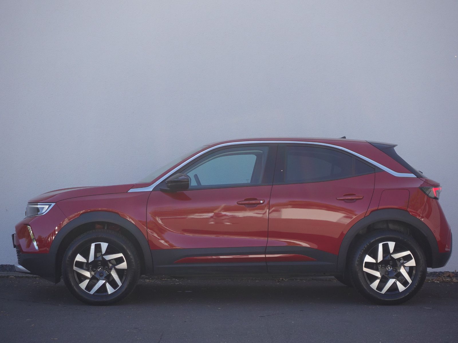 Fahrzeugabbildung Opel Mokka 1.2 Turbo Elegance Sitzh.,PDC,Kamera,Navi
