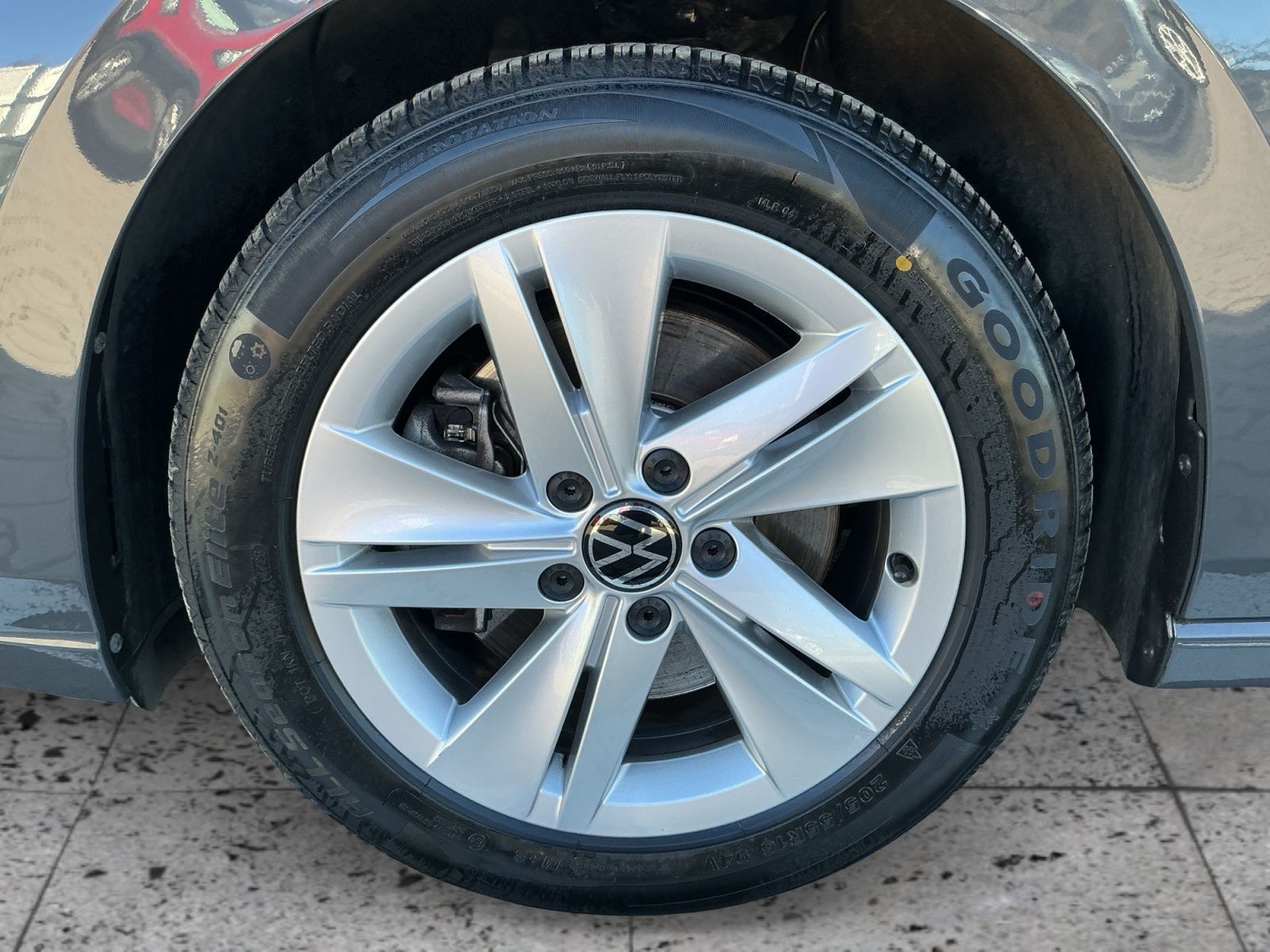 Volkswagen Golf - Bild 8