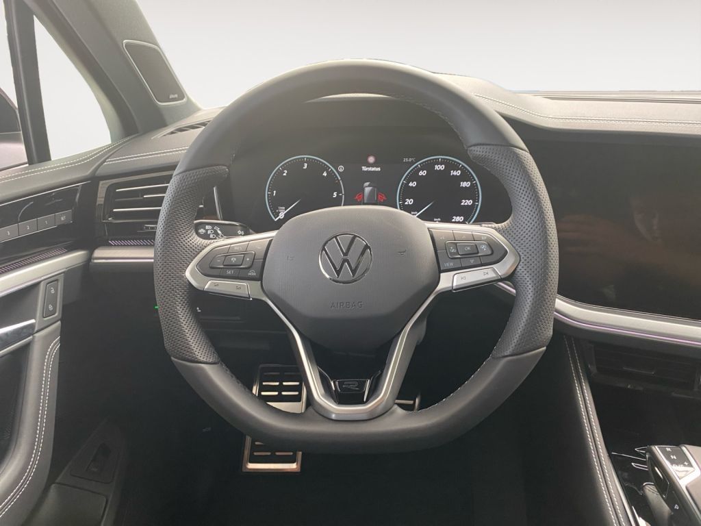 Fahrzeugabbildung Volkswagen Touareg V6 TDI 4Motion Black Style R-Line Voll