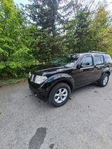 Nissan Pathfinder 2.5 l     7 Sitzer - Nissan Pathfinder von privat