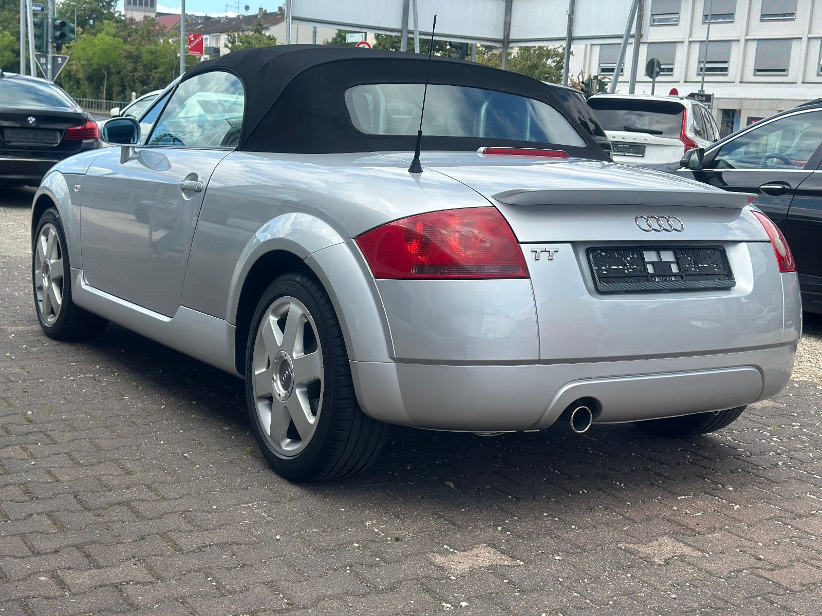 Fahrzeugabbildung Audi TT 1.8 T ROADSTER *SHZ+LEDER*