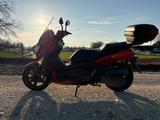 Yamaha X-Max 125 - YAMAHA ROLLER 125 X MAX