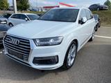 Audi Q7 e-tron 3.0 TDI quattro tiptronic S-line Voll - Audi Q7 in Wuppertal
