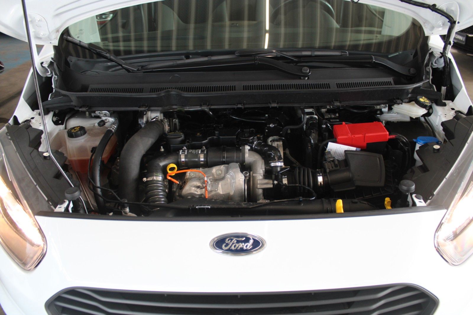Fahrzeugabbildung Ford Tourneo Courier 1.5 TDCi Trend AHK KLIMA WinterP