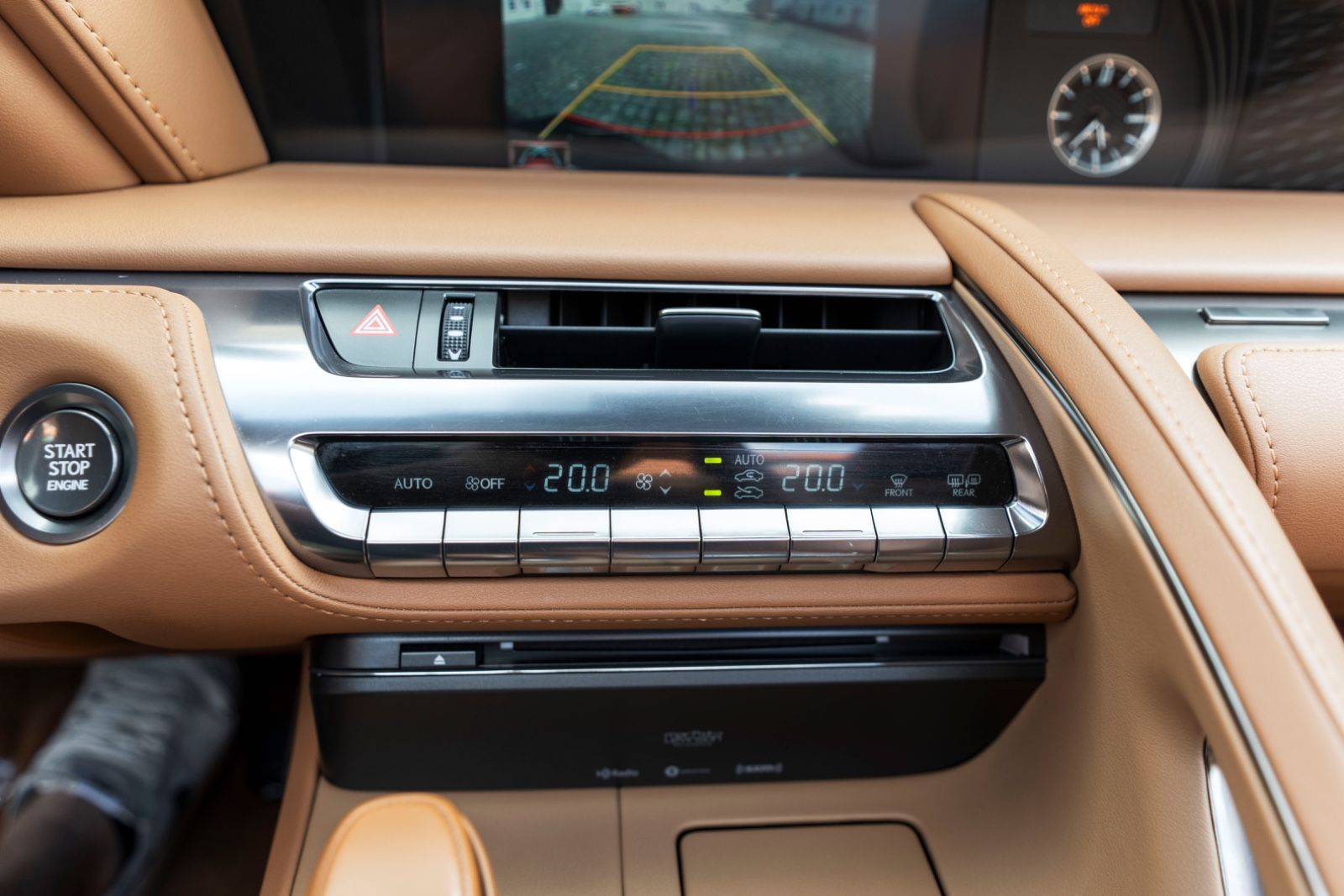 Fahrzeugabbildung Lexus LC 500 Cabrio HUD LED KAM TOTW ACC NAV ML