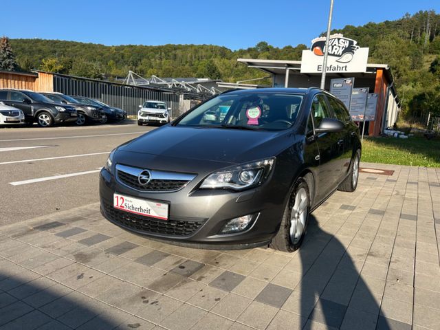 Opel Astra J Sports Tourer Sport*GEPFLEGT*TÜV 06.2006