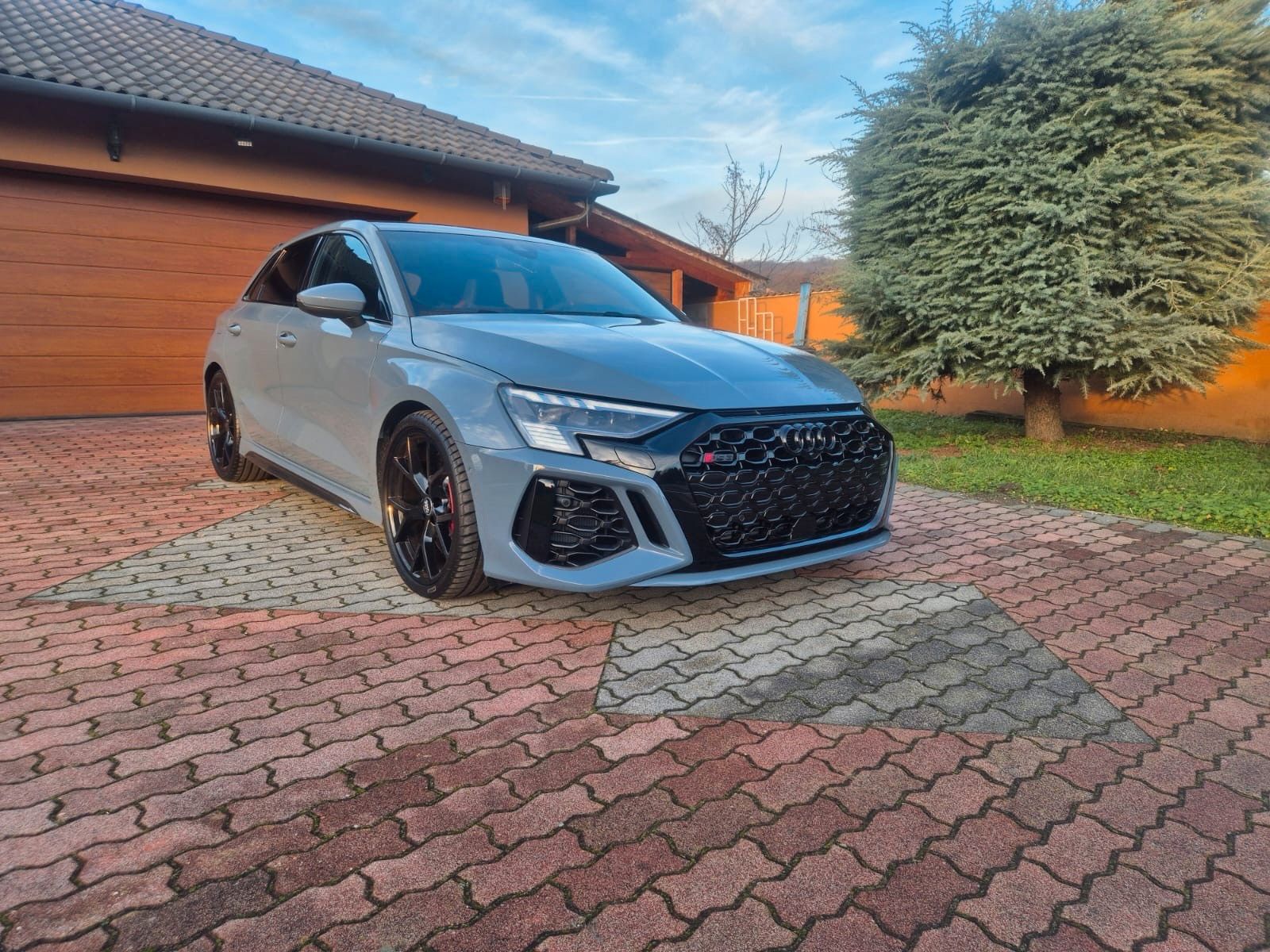 AUDI RS3 RS 3 Sportback 2.5 TFSI quattro