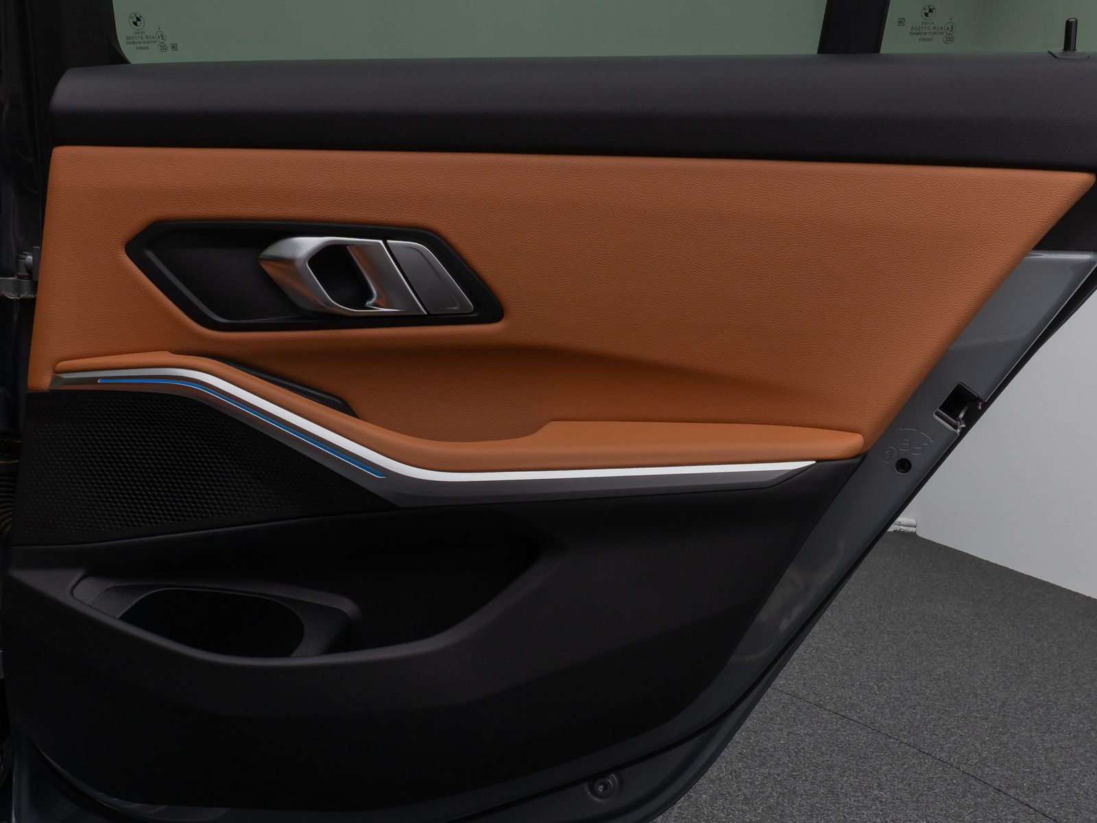 Fahrzeugabbildung BMW 320d  xD M Sport Panorama DAB HiFi PDC AHK Alarm