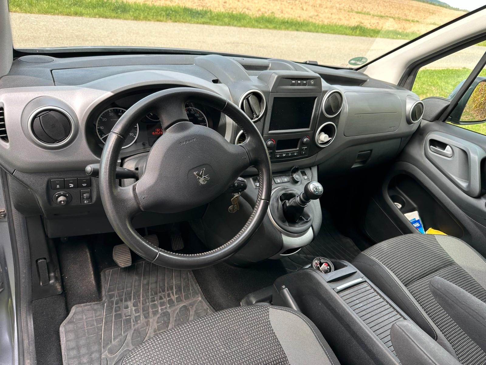 Peugeot Partner Tepee Tepee Active BlueHDi 120 S/S A...