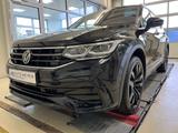 Volkswagen Tiguan Allspace R Line 2.0 TDI Black 7 Sitzer H& - gebrauchte VW Tiguan Allspace aus dem Jahr 2023