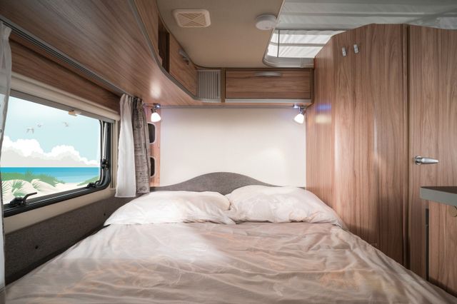 HYMER ERIBA HYMERCAR Feeling 425 SCHLAFDACH AUTARK