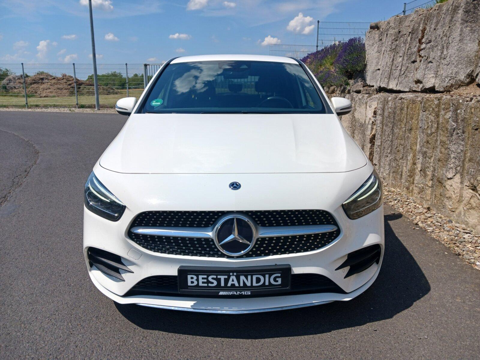 Mercedes-Benz B 200 d AMG Line (EURO 6d) AMG /NAVI / KAMERA / 