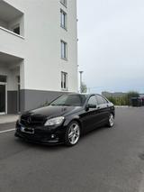 Mercedes-Benz 300 - Mercedes-Benz 300 in Berlin