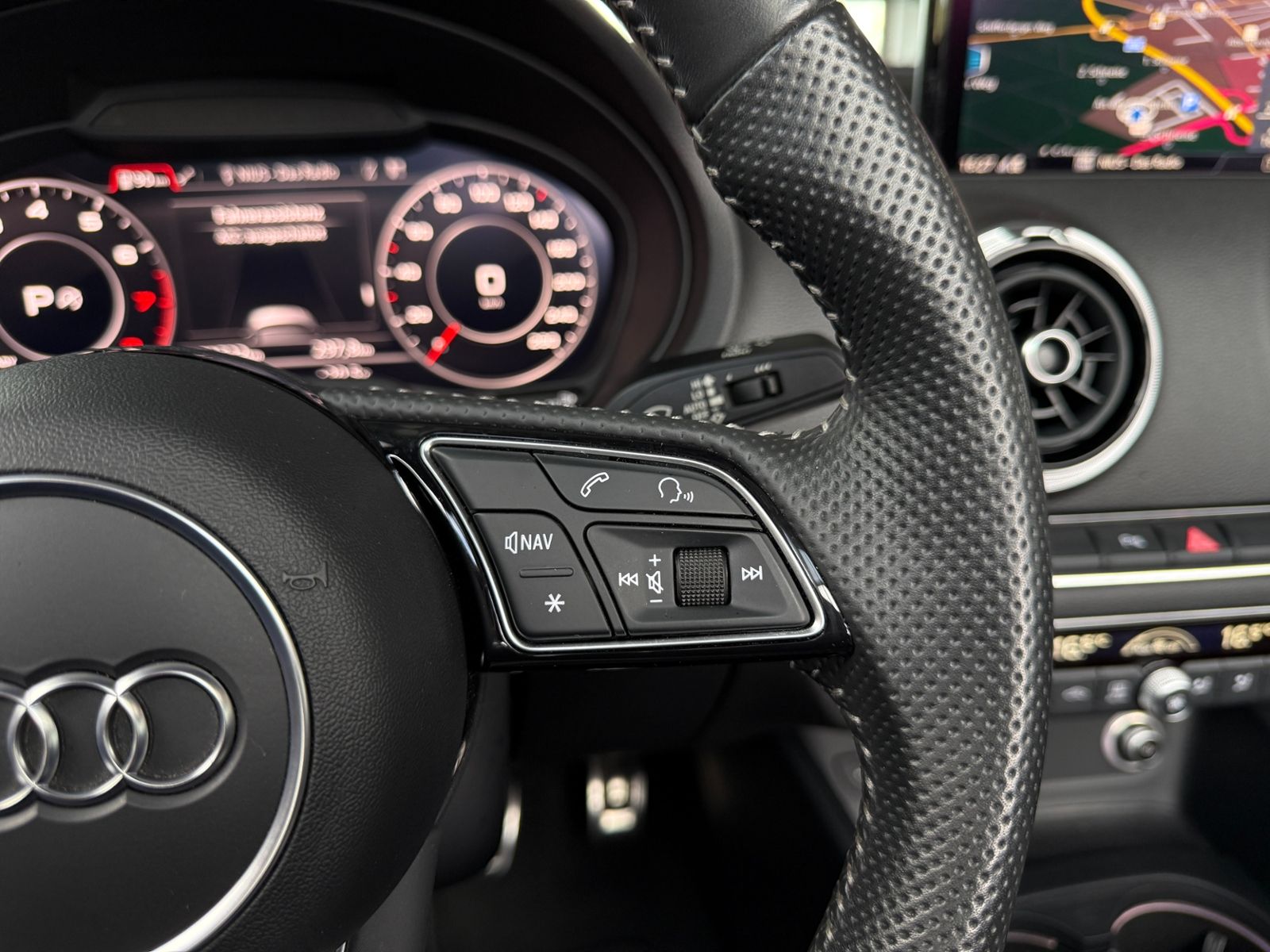 Fahrzeugabbildung Audi A3 Cabriolet S line B&O ACC MATRIX RFK 19"