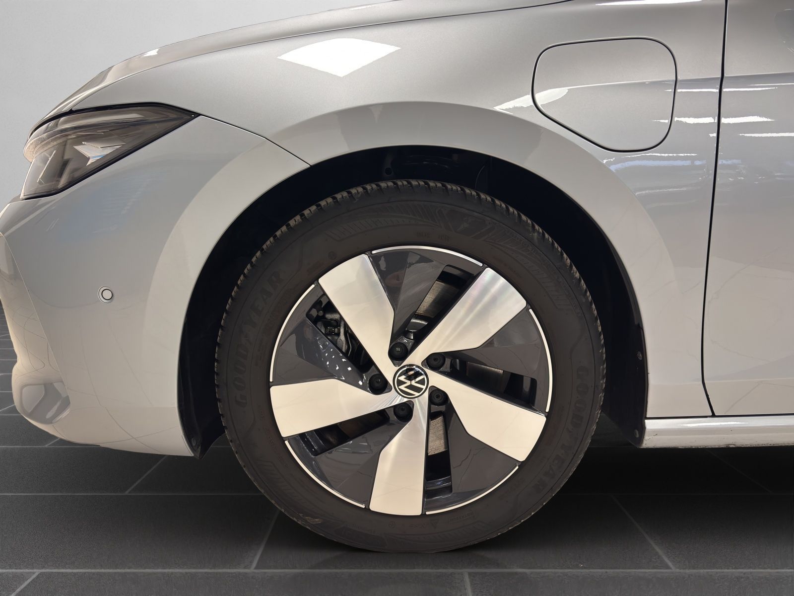 Volkswagen Passat Variant - Bild 9