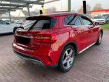 Mercedes-Benz GLA 220 d 4Matic AMG 24-Mon Garantie - rote Mercedes-Benz GLA 220