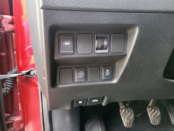 Fahrzeugabbildung Nissan Qashqai N-Connecta NAVI 360° beh.Frontsch 8-fach