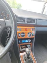 Mercedes-Benz E 200  - gebrauchte Mercedes-Benz E 200 aus dem Jahr 1994